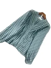 春夏用の青いチェック柄大きいサイズの長袖コットンリネンシャツ