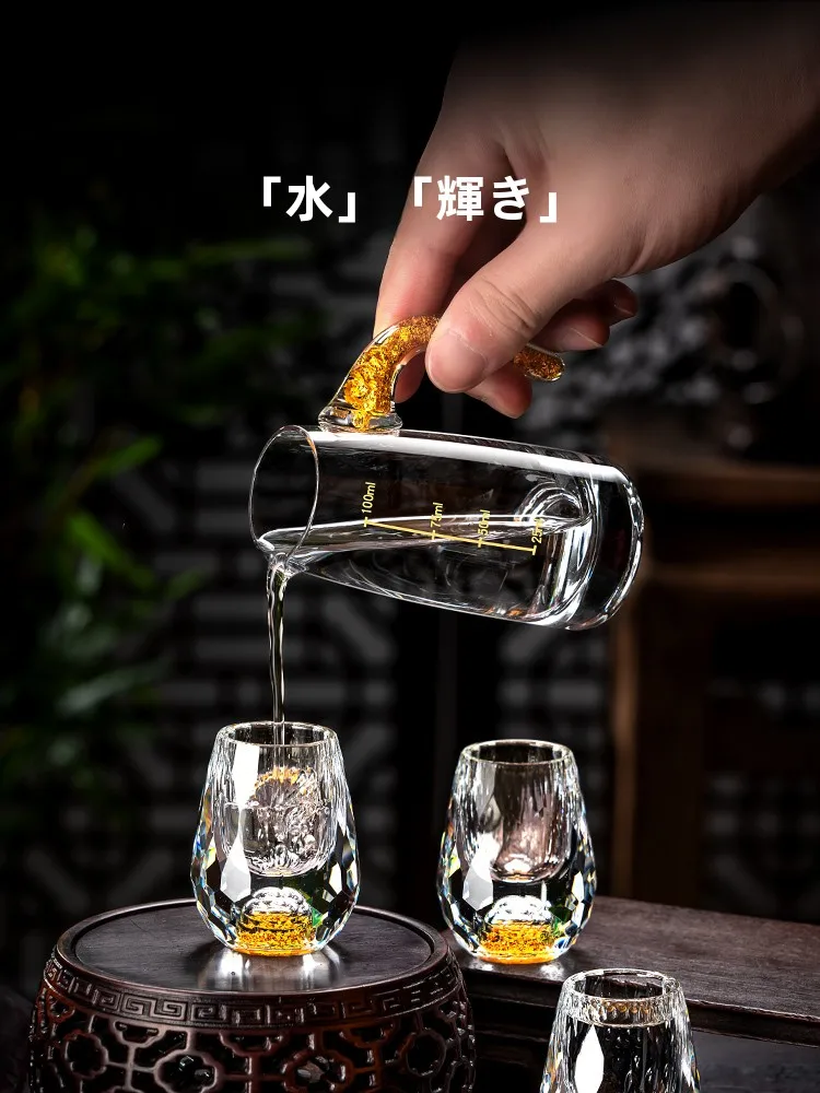リモート飲み会で「テーブルの雰囲気」を決めるには、この1つのアイテムが鍵？
