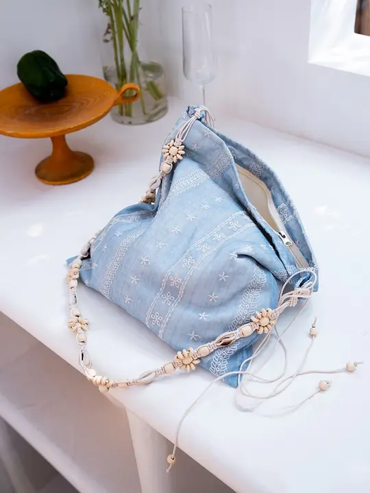 海辺のリゾートスタイル！斜め掛けバッグ【黄青・ビーズ付き・フリンジ・刺繍デザイン】