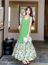 リゾート風無袖トップスとフラワープリントのスカート【夏用・女性用】（セットアップ対応）