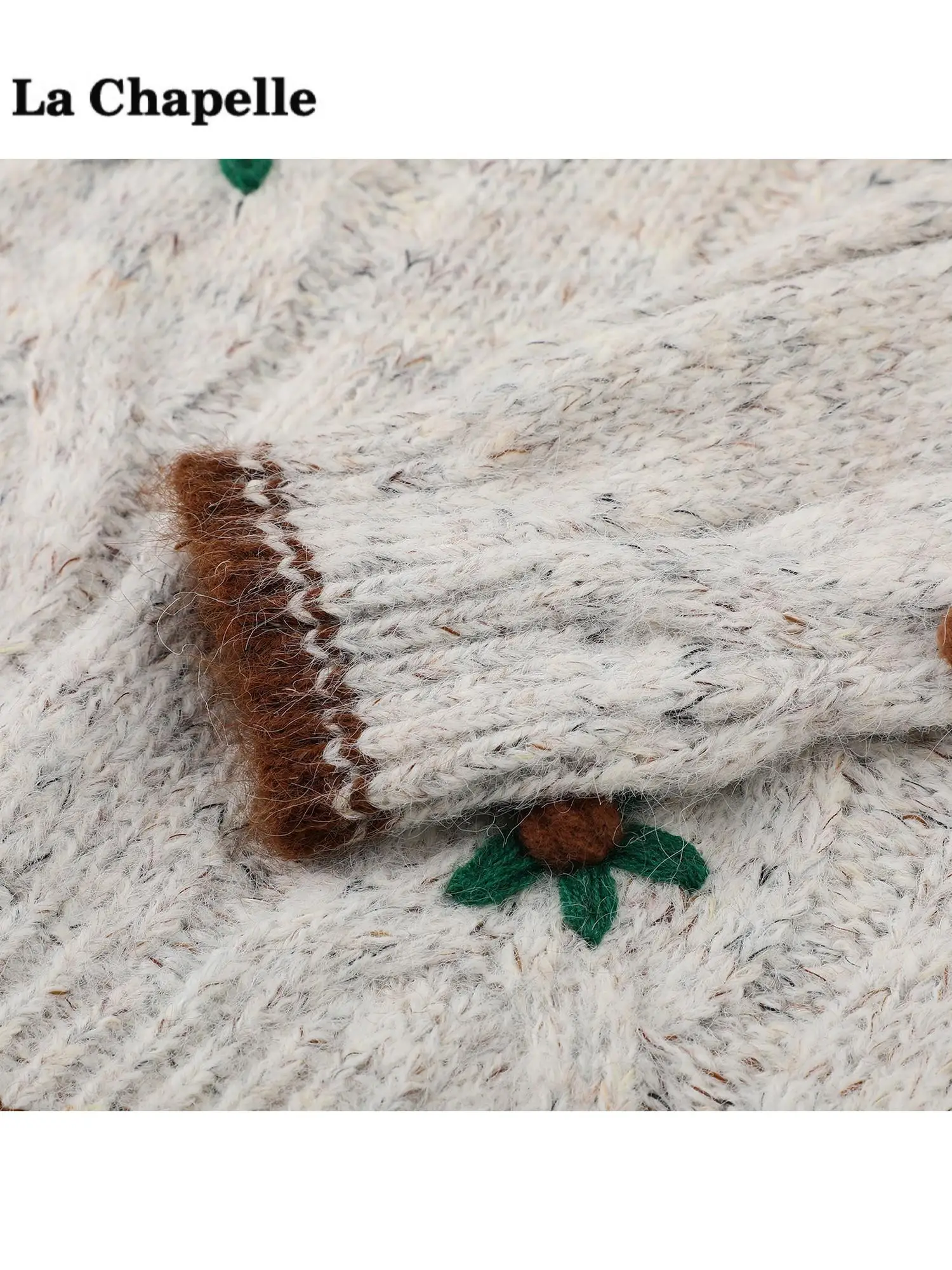 レトロ刺繍デザインのクルーネックニットトップス：女子アナ向けの冬用着用シーンと品質評価