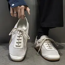 シンプルなデザインのレザートレーニングシューズ【平底・カジュアル・男女兼用】