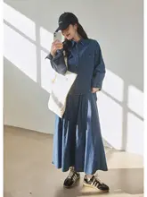 レトロなデニムジャケットとパンツの春用コーディネート（セットアップ対応）