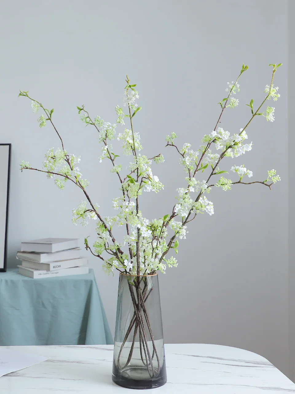 春のリースは造花を使うべき？雪柳風の造花ブーケが選ばれる理由とは