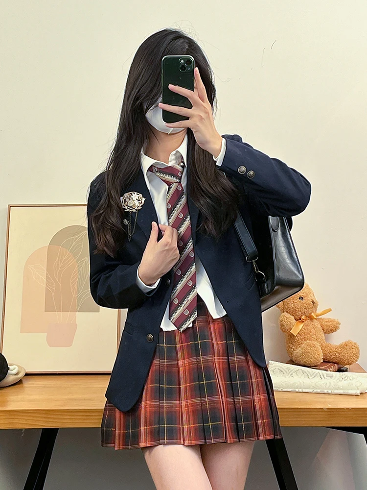 JK制服の百褶スカートで悩むなら、どう選ぶ？
