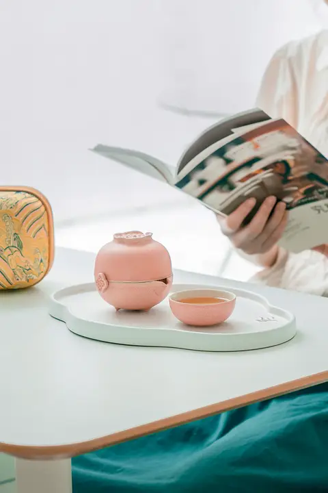 万仟堂 携帯式旅行茶器セット【陶器製・急須とカップ2個付き・家庭用・オフィス用】