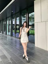 ホワイトシャツ【夏用・ノースリーブ・韓国風・フレアスカート】（セットアップ対応）