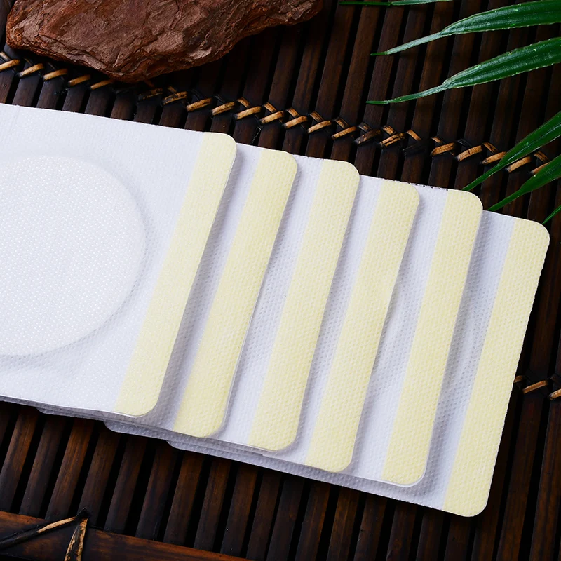 鎖骨下ツボへの圧迫がもたらす生理的影響と、笑康7×7透湿シールの実用性