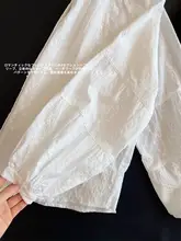 フレンチリバイバル刺繍ラウンドネックシャツ【ランプスリーブ・秋用・白色】