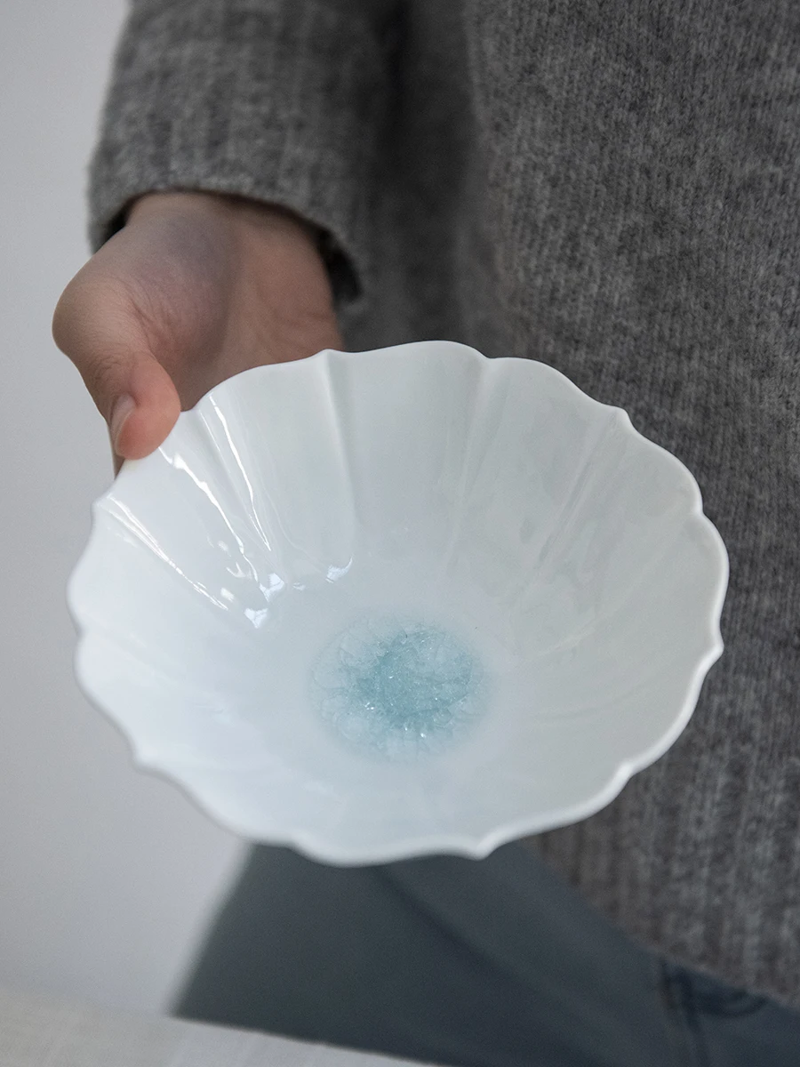 七五三 つまみ細工 とは？陶器製葉デザインプレートとボウルの実際の使い方と特徴