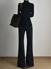 冬用 レディース ブラック フレアデニムパンツ【起毛・ルーズフィット・ローレイズ・フレアデザイン】