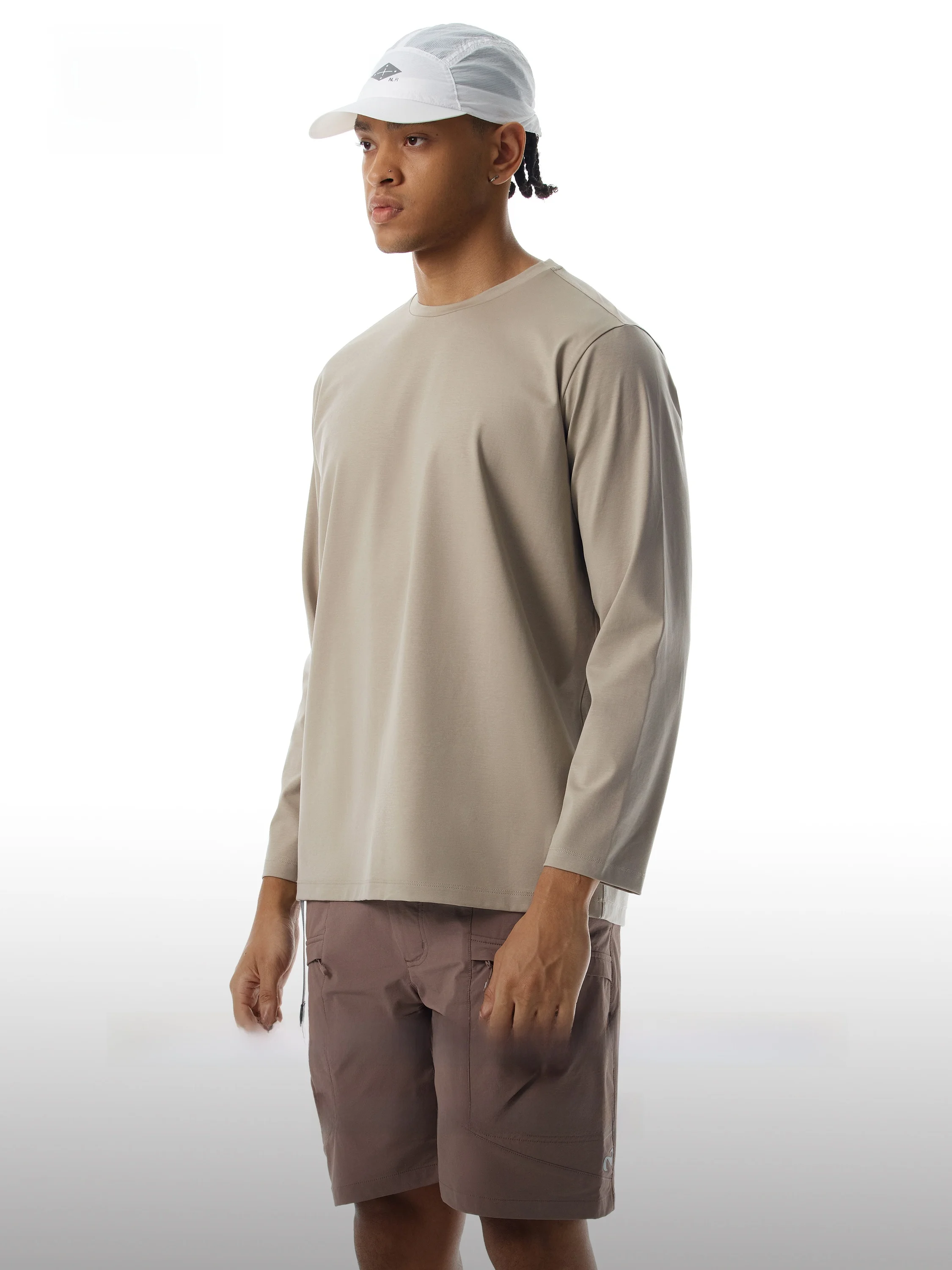 ストリートファッションの本質とは？快適な着心地が鍵となるTシャツの選び方