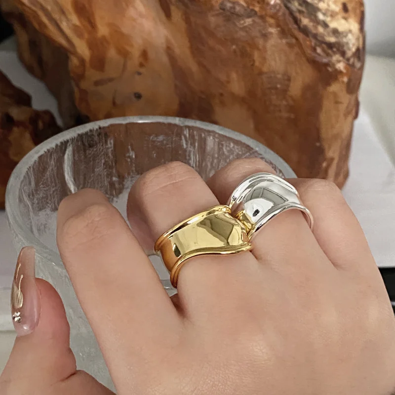 個性的デザインの不規則金属リング：アクセサリー選びの実用的ガイド