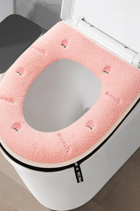 防水加工 厚手トイレマット【桃の刺繍デザイン・ファスナー付き・多季対応】