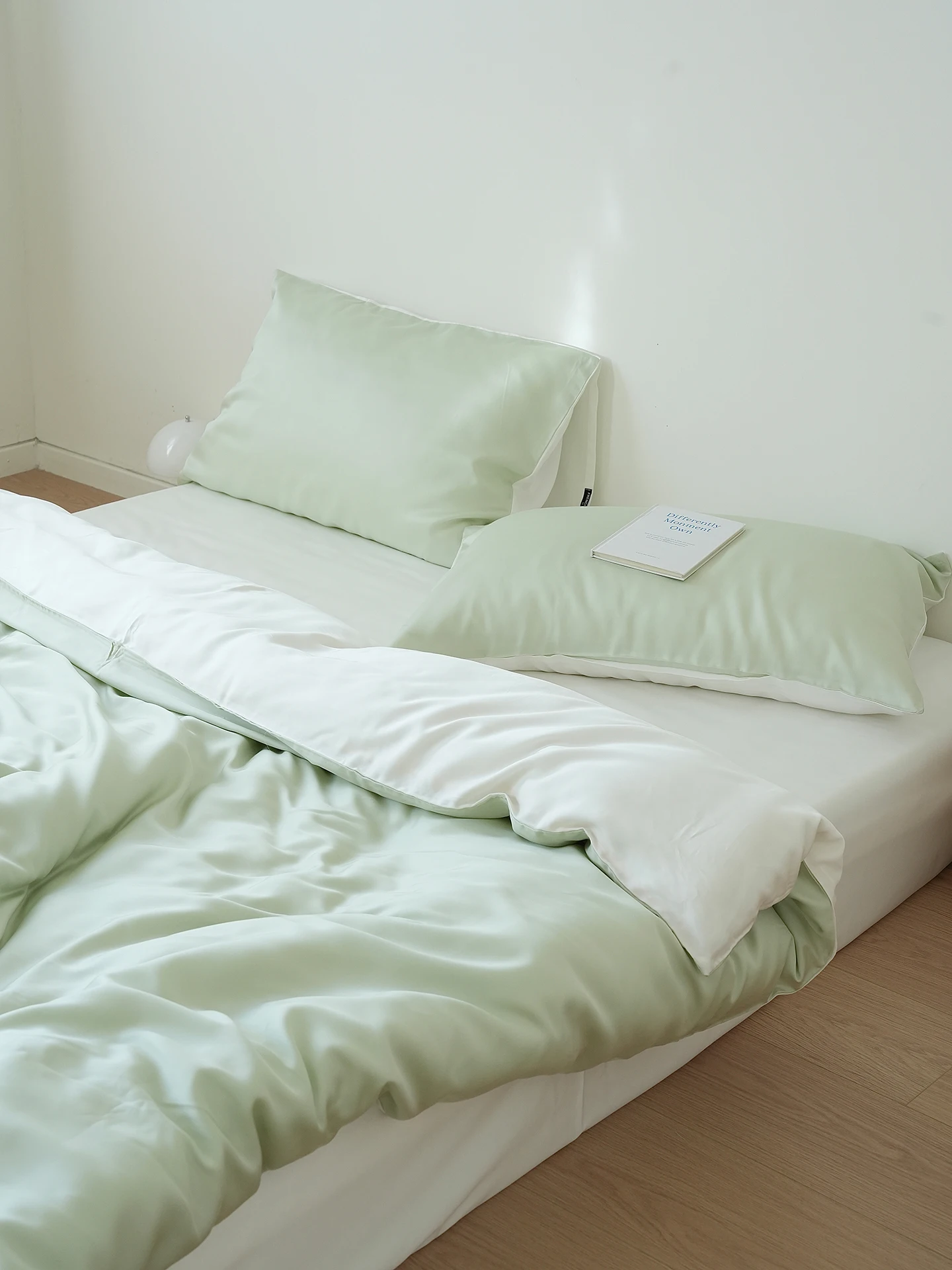 春夏用天丝クールタッチシーツ：緑のカラーコンビで快適な睡眠を実現