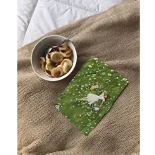 草原の子犬と女の子デザインのKindle用電子書籍保護カバー【防落下・スリープ機能付き】