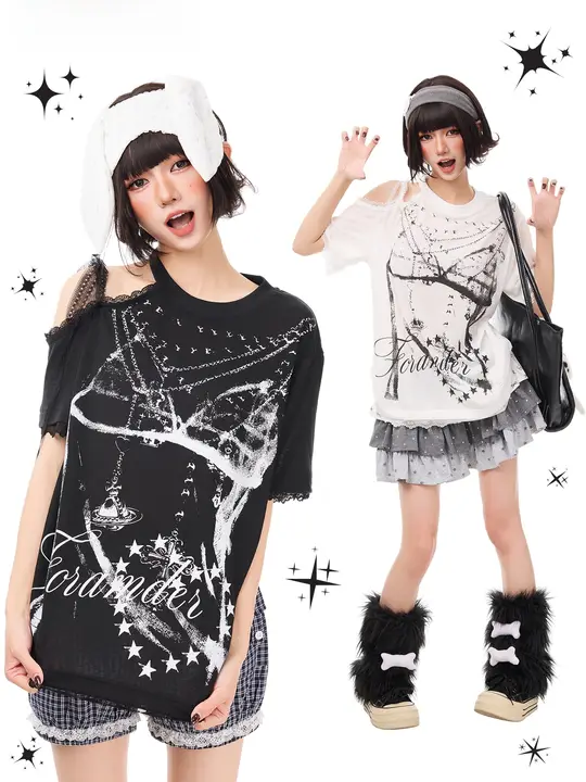 デザイン性のあるアートプリントTシャツ【Y2Kスタイル・ショートスリーブ・レースオフショルダー】