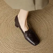 脚長効果抜群！レトロなスクエアトゥのローファーヒールシューズ【女性用・フレンチスタイル・太ヒール】