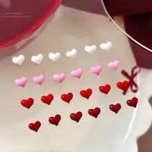 ミニハートネイルアートアクセサリー【樹脂製・ドットデザイン・甘い印象】