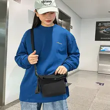 カジュアルクロスボディバッグ【キャンバス素材・軽量・スマートフォン収納可能】