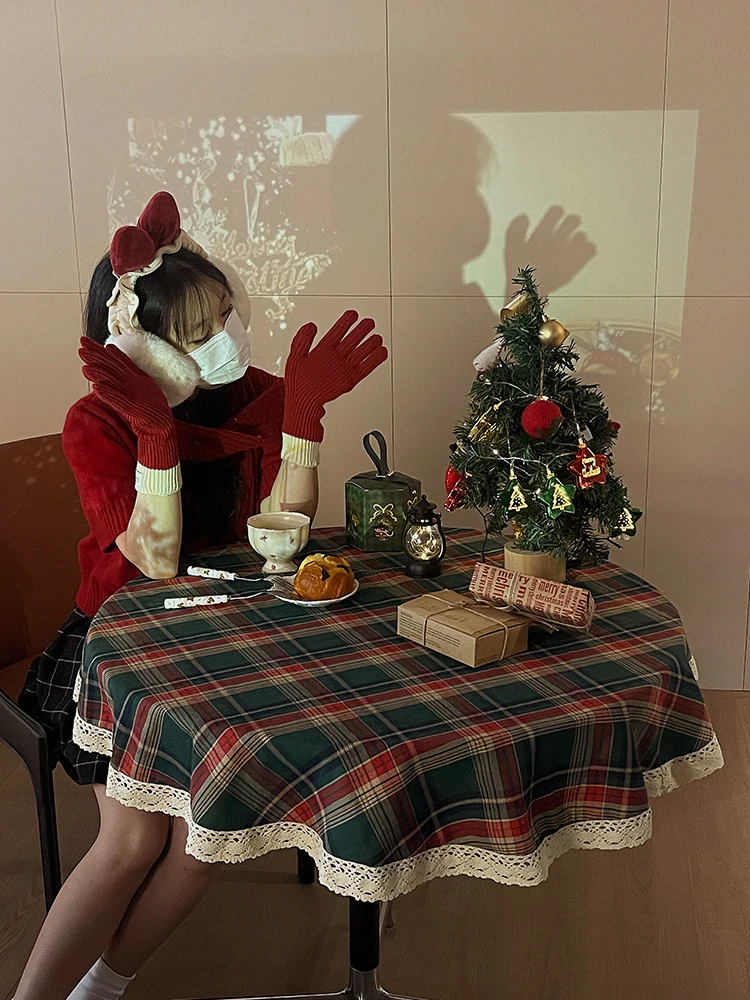 クリスマステーブルクロス：レトロチェック柄で12月の季節感を演出