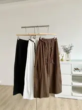 個性的なデザインのカジュアルパンツ【レトロスタイル・フィット・女性用】