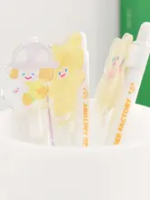 可愛いキャラクターの黒ボールペン【滑らかな書き心地・押し出し式・学生用】
