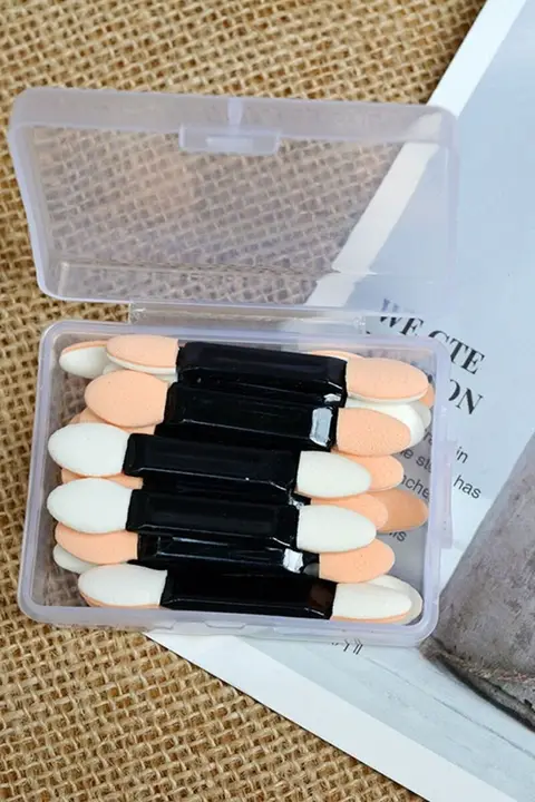 ダブルヘッドアイシャドウブラシ【使い捨て・スポンジ・両面・携帯ケース付き・初心者向け】