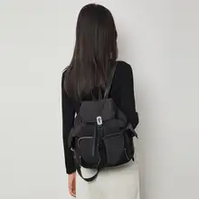 女性用軽量おしゃれリュックサック【通勤・旅行・防水・カジュアルデザイン】