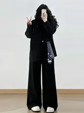 ゆったりしたデザインの黒いデニムパンツ【韓国風・カジュアル・ワイドレッグ】