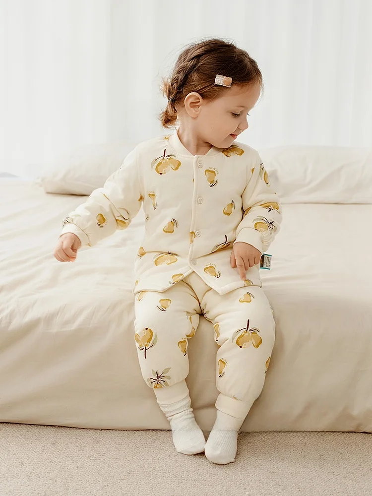 1歳冬に寝るときの服は、どんなもので失敗しない？