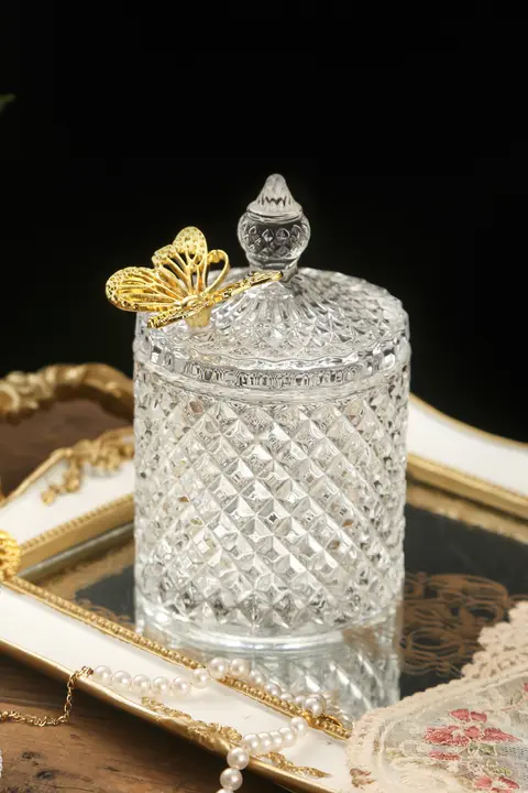 ガラス製蝶デザイン収納ボックス【蓋付き・キャンディやアクセサリー用・オシャレな収納】