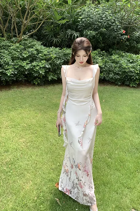 kubiliv フラワープリント スリーブフリル付き ロングワンピース【ウエスト絞り・リゾート用】