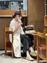 夏用のホワイトコットンシャツワンピース【中長丈・ショートスリーブ・重ね着対応】