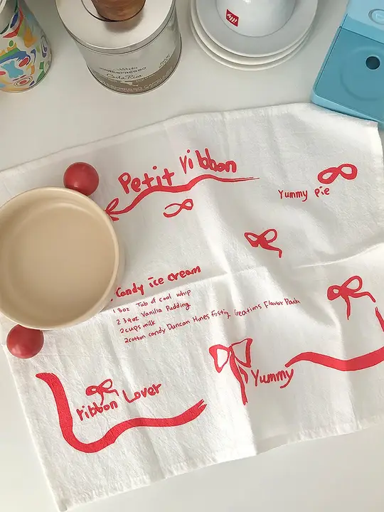 少女心デザインのリボン付き布製テーブルマット【白・インスタ風・食事撮影用】
