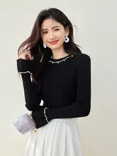 優雅なデザインのパールビーズ付きニットトップス【ラウンドネック・フレアスリーブ・ブラック】