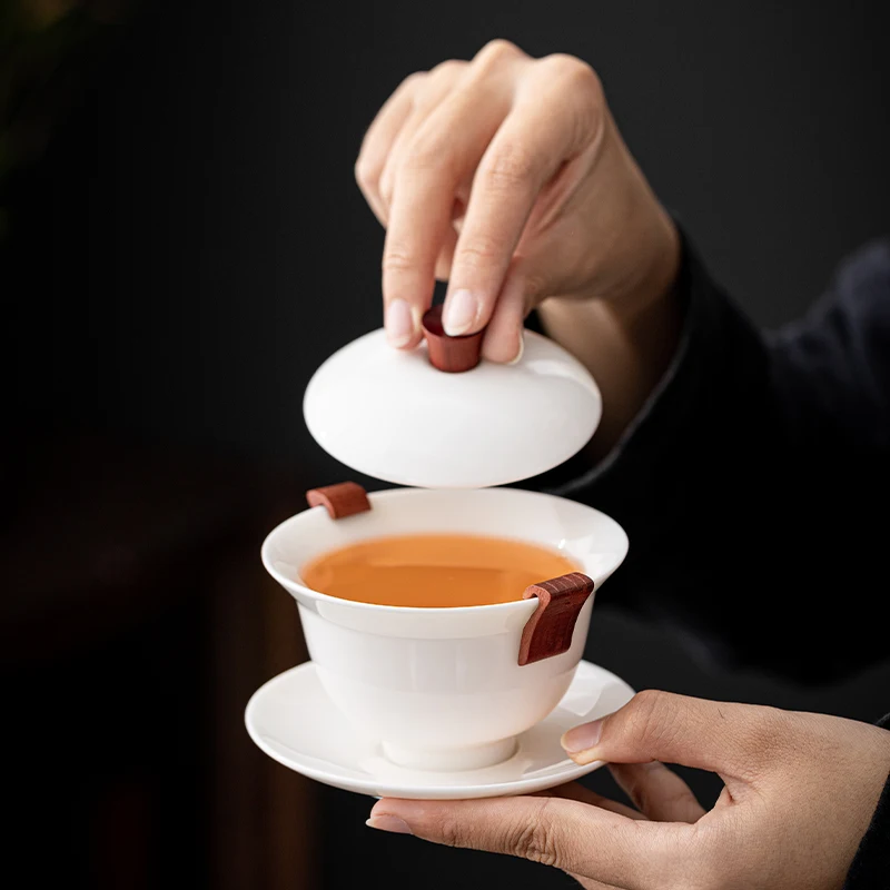 一人暮らし新生活をだけで揃えたら総額いくら？　白瓷茶セットの構成と価格帯