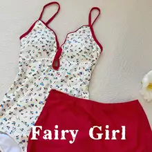 可愛らしいフラワープリントのワンピース水着【保守的デザイン・体型カバー・学生向け・リゾート用】（セットアップ対応）