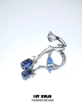 1STXULIE 禁忌のバラ 無耳穴イヤリング【オリジナルデザイン・高級感・甘美でクール】