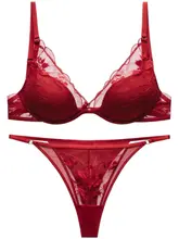 セクシーなレッドレースブラジャー【大胸を美しく見せるデザイン・薄手・小さな背中】