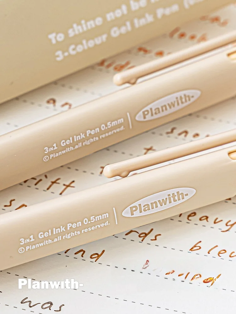 Planwith 三色ボールペン：女性向け多機能ノート用ボールペンの実用性と使い心地