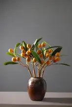リアルなデザインの枇杷の枝【黄色・インテリア装飾・テーブル用花瓶】