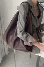 高級感のあるシンプルなトートバッグ【女性用・大容量・秋冬用・ソフトレザー】