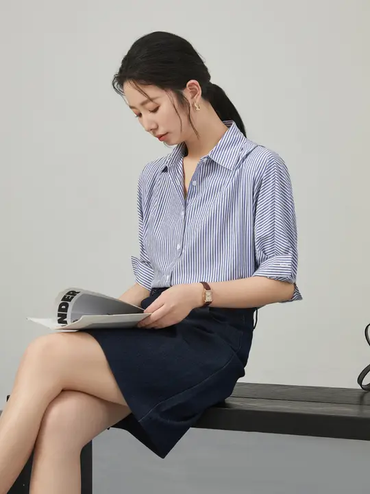 ストライプ柄 半袖シャツ【大人のビジネススタイル・洗練されたデザイン】