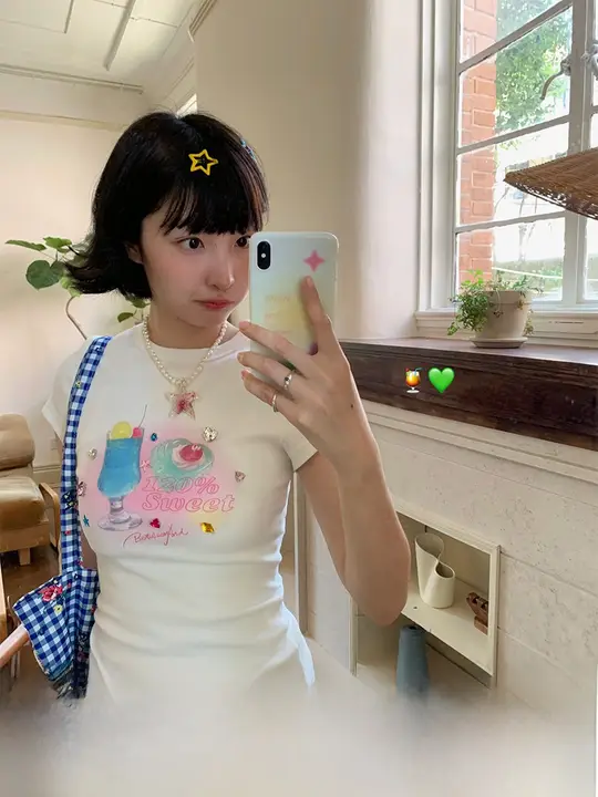 ゆったりデザインのショートスリーブTシャツ【白・夏用・染色印刷・カジュアル】