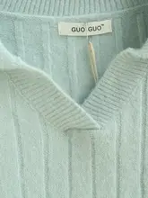 春秋用の柔らかいストライプニットカーディガン【ショート丈・Vネック・翻領】