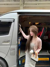 優しいVネックボタン付きベーシック薄手日焼け止めブラウス