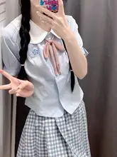 甘美な学院風のブルーシャツ【ドールカラー・ウエストシェイプ・短丈】