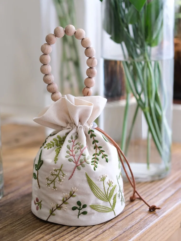 DIY手作り布製水桶バッグ：植物刺繍デザインで収納力とギフト価値を実現