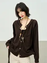 両面着用可能なVネック長袖カーディガンTシャツ【女性用】（セットアップ対応）